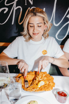 Schnitzel T-Shirt – small 0